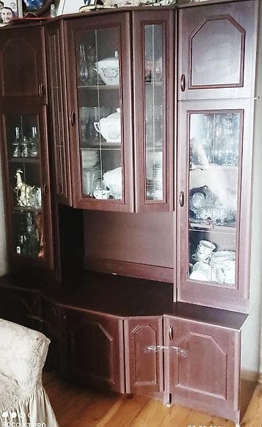 kamp stul: İşlənmiş, Servant, Kredit yoxdur, Rumıniya — 1