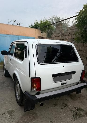 lalafo az vito: VAZ (LADA) 4x4 Niva: 1.7 l | 2007 il 105000 km Ofrouder/SUV — 5