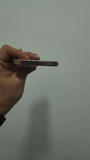 iphone 1: IPhone 16 Pro Max, 256 GB, Qızılı, Face ID — 6