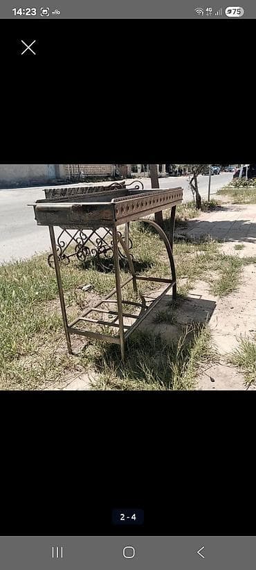sisler: Metall manqal– dekorativ naxışlı, dayaqlı model. - Material: qalın — 2