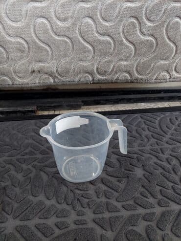 Mətbəx aksesuarları: Ölçü qrafinləri dəsti – şəffaf plastik, tutacaqlı və tökmə ağızlı - — 18