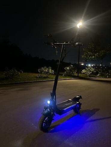 İşlənmiş Elektrik samokat 10", 501 - 750 Vt, > 45 km/s, Ünvandan götürmə — 2