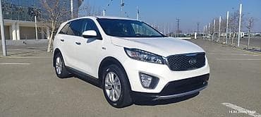 7 yerlik avtomobillər: Kia Sorento – ağ rəngli, şəhər və uzun məsafələr üçün geniş və rahat — 2