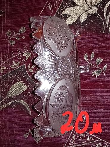 Şüşə/kristal dekorativ qab - Material: qalın, şəffaf şüşə (kristal