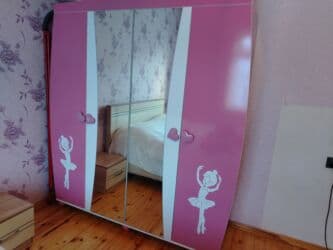 барби шкаф для одежды: Qız üçün, İşlənmiş, 3 qapılı, Açılan, Düz dolab — 1