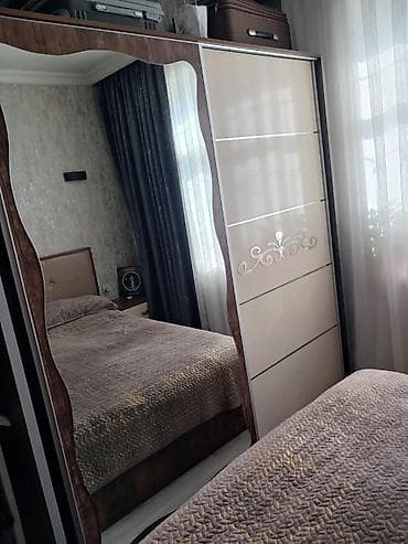 plasmas şkaflar: Dolab satilir 180 azn tecili evden cixmalidir. Deffekt yoxdur — 1