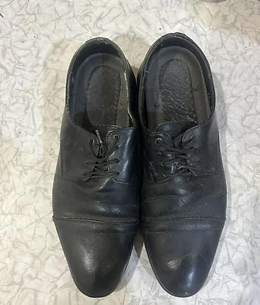Qara rəngli kişi dəbli ayaqqabısı - Model: klassik şnurbağlı, kəsimli