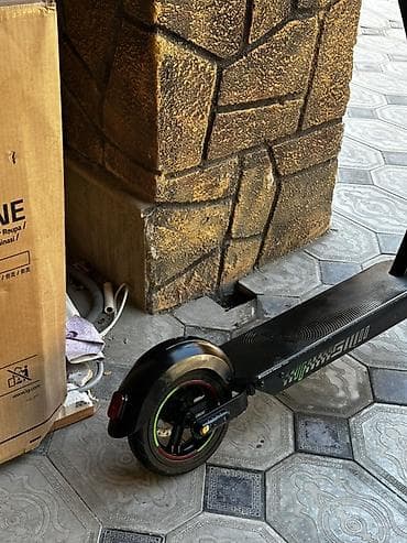 Elektrikli samokatlar: İşlənmiş Elektrik samokat 10", 351 - 500 Vt, 26 - 35 km/s, Ünvandan götürmə, Ödənişli çatdırılma — 6