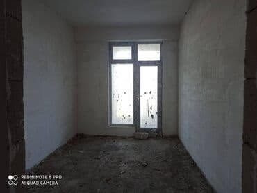 köhnə tikili evlər: 3 otaqlı, Yeni tikili, 97 kv. m — 2