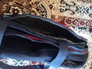 Yonex raket çantası - Marka: Yonex - Tip: Badminton/tenis raketləri