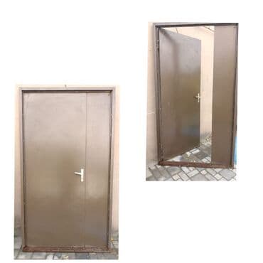 Mənzil üçün İşlənmiş Giriş qapısı 120x220 sm Petlə ilə, Zəmanətsiz, Ünvandan götürmə — 1