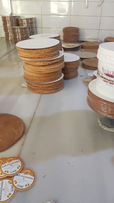 pos terminal sifarişi: Ballı tort yuxaları.Hər bir dəstində 10 ədəd yuxa olur. topdan — 2