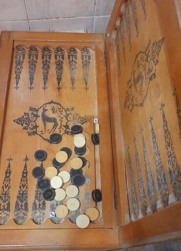 Satilir . Nerd 45 manat acilniw stol 50 manat lrcenye ucun goz