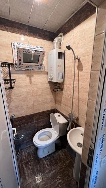 ehmetlide kiraye evler: Ehmedli kohne guneslide 1otaqli heyet evi kiraye verilir. Esyali — 4