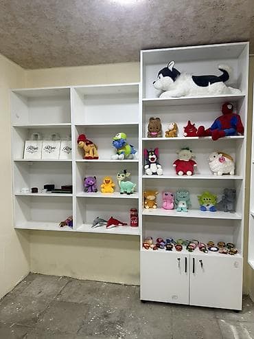 Ağ rəngli vitrin rəf sistemi - Material: laminat/MDFlam tipli ağ