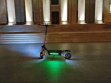 elektro gitara: İşlənmiş Elektrik samokat 11", > 1000 Vt, > 45 km/s, Ünvandan götürmə — 10