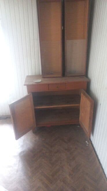 dehliz: Taxta vitrınli bufet - Material: tam taxta konstruksiya - Üst hissə — 1