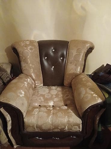 deri divanlar: Klassik divan, Divan, Açılan — 2