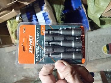 ZH WEI markasına məxsus 5 ədəd maqnit başlıqlı qoz şurupları üçün açar