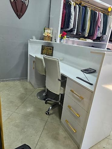 Ev və bağ: Resepsin eni 1.20 uzunu 2.20 der 0.65. Qiymet 300 azn Unvan Babek pr — 4
