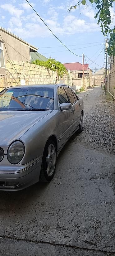 mercedes e class w124: Mercedes-Benz E-Class: 2.4 l | 1999 il Sedan — 2