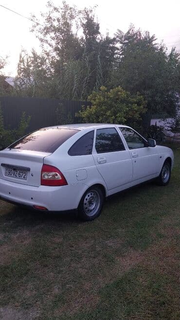 traktor qosqularin satisi: VAZ (LADA) Priora: 1.6 l | 2013 il 206000 km Hetçbek — 2