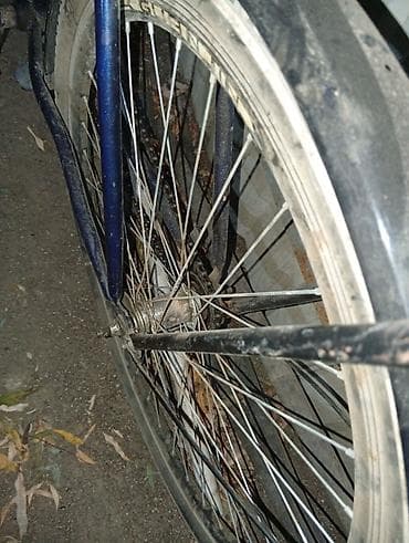 velo satışı: Şəhər tipli sadə velos - Rəng: tünd mavi gövdə, qara detallar - — 2