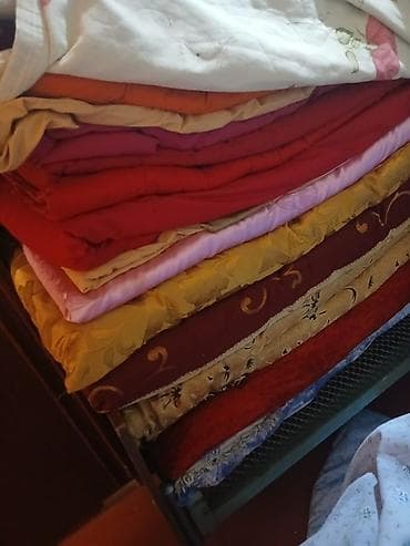 Digər tekstil: Rəngarəng parça dəsti – müxtəlif ölçü və fakturalarda - Tərkib: qalın — 1