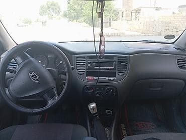 Nəqliyyat: Kia Rio hatchback, mavi rəng (5 qapı) Texniki və dizayn — 10
