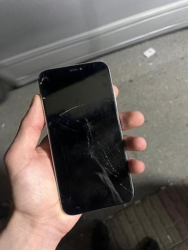 mini ipad 6: IPhone Xr, 64 GB — 2