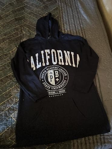 payiz kurtkalari: Kaliforniya temalı kapüşonlu sviter - Rəng: qara - Ön dizayn: böyük — 1