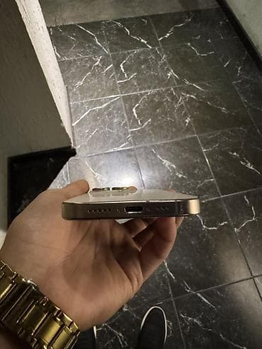 iphone adapter usb: IPhone 16 Pro, 128 GB, Qızılı, Face ID — 5