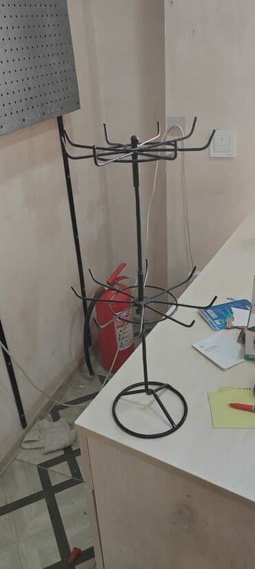 hazır vitrin: Mağaza avadanlıqları dəsti - Şaquli metal tor panellər: 2 ədəd — 2