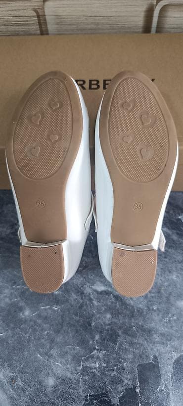 Uşaq geyimi və ayaqqabıları: Rəng - Ağ Tuflilər, Burberry, Ölçü: 35, Qız üçün — 6