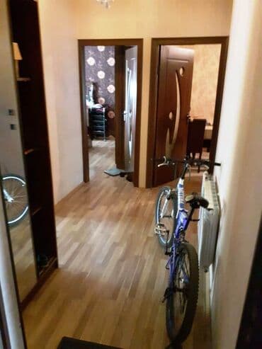 9 ci mikrorayon satilan evler: Bakı, 3 otaqlı, Köhnə tikili, m. Neftçilər, 80 kv. m — 12