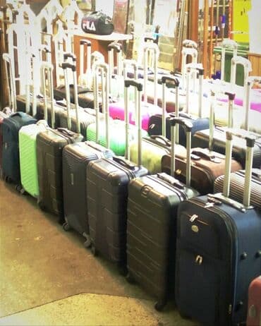 купить бу чемодан: Çəmadanlar 50₼ dən başlayan qiymətlərlə Ağ şəhər AMAY ticarət — 3