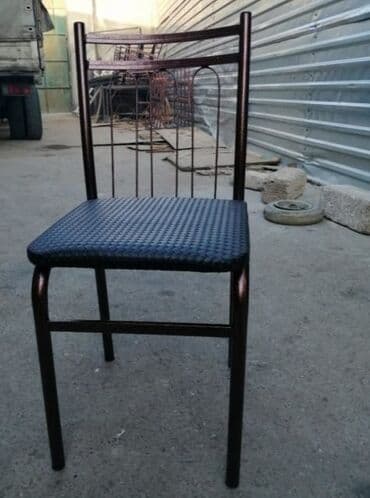 gaming oturacaqlar: 13manatdan başlayır 30manata qədər. Stol stul desti anbardan satiş var — 3