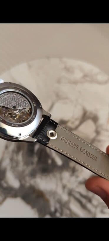 qara noqteler: Yeni, Qol saatı, Cartier, rəng - Gümüşü — 8