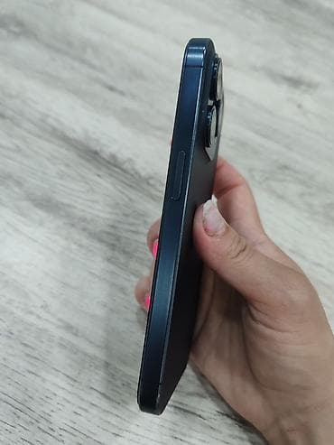 IPhone 15 Pro, 256 GB, Midnight, Face ID — 7