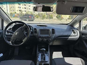vita avto: Kia Forte: 2 l | 2017 il Sedan — 10