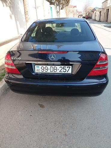 gentra baqaj: Mercedes-Benz E200 sedan - Korpus: W211 kuzov, 4 qapılı sedan - Rəng — 2