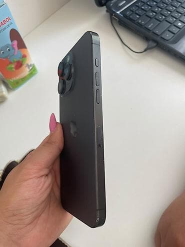 iphone 5 's: IPhone 15 Pro Max, Graphite, Face ID — 4