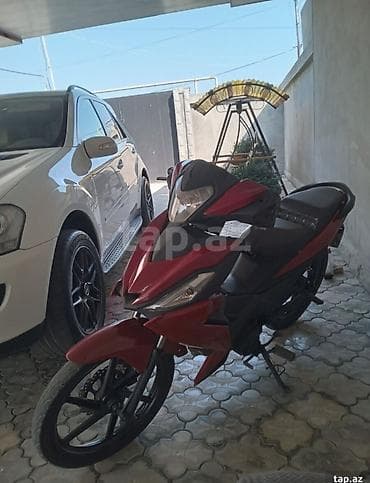avto rullar: Qırmızı rəngli şəhər tipli skuter/moped - Agressiv dizaynlı — 6
