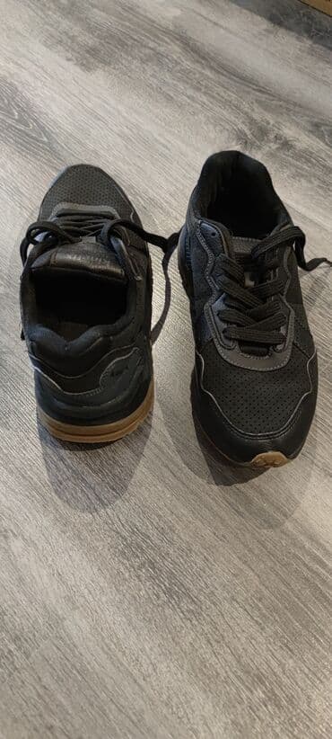 женские кеды сникерсы: Teze kimidi 1defe qeyinilib olcu 36qiymet 20m flodan alinib.Как новые — 1