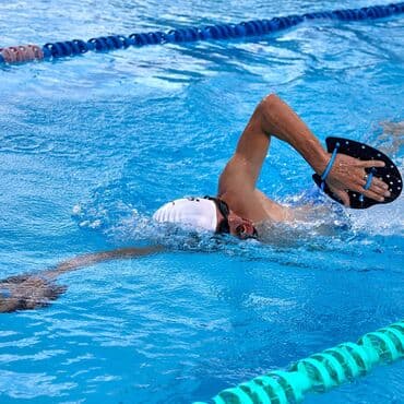 üzgüçülük papağı: Üzgüçülük üçün əl lasti. Metrolara və şəhərdaxili çatdırılma var — 4