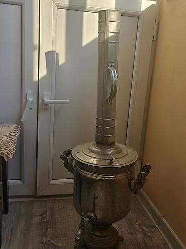blu ray disk: Kömür/odunla işləyən metal samovar. 3-4 dəfə işlənib. 5 litr su — 2