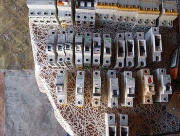 купить обои в баку онлайн: Şəkildə gördüyünüz hamsi satılır. kime ne lazımdır vapsapda yazsın — 32