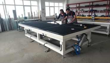 vitrin soyuducusu per page 99: Şüşə kəsmə və yığma üçün pnevmatik qaldırma funksiyalı peşəkar iş — 1