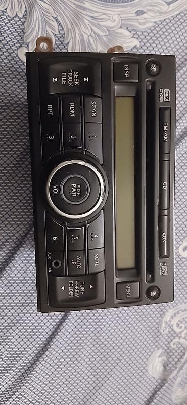 mp3 fm modulator: Nissan orijinal maqnitola və ön panel (fasya) komplekti - Model — 3