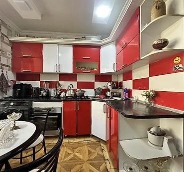 Mətbəx mebeli dəsti – qırmızı-ağ rəng kombinasiyası - U-formalı